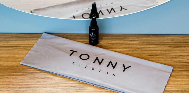 Ścierka, szmatka do czyszczenia okularów 48x48